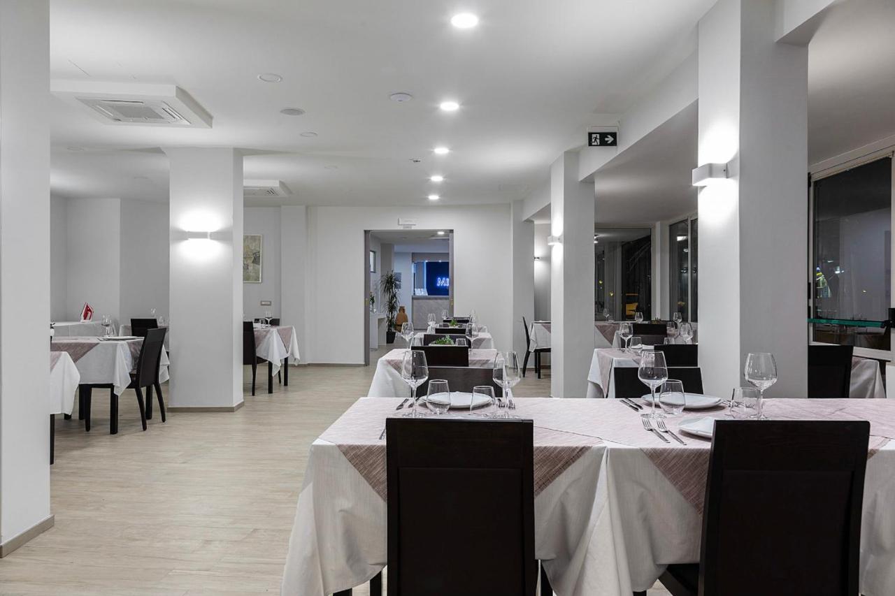 Miga Hotel Grado Centro Ngoại thất bức ảnh